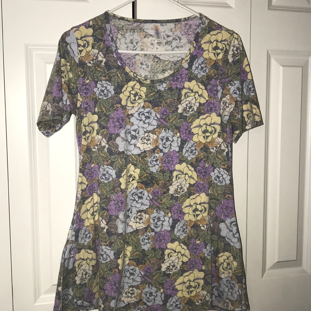 Short sleeve shirt